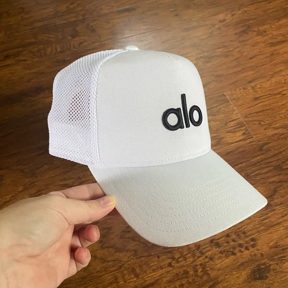 ALO Yoga | Accessories | Alo Yoga District Trucker Hat